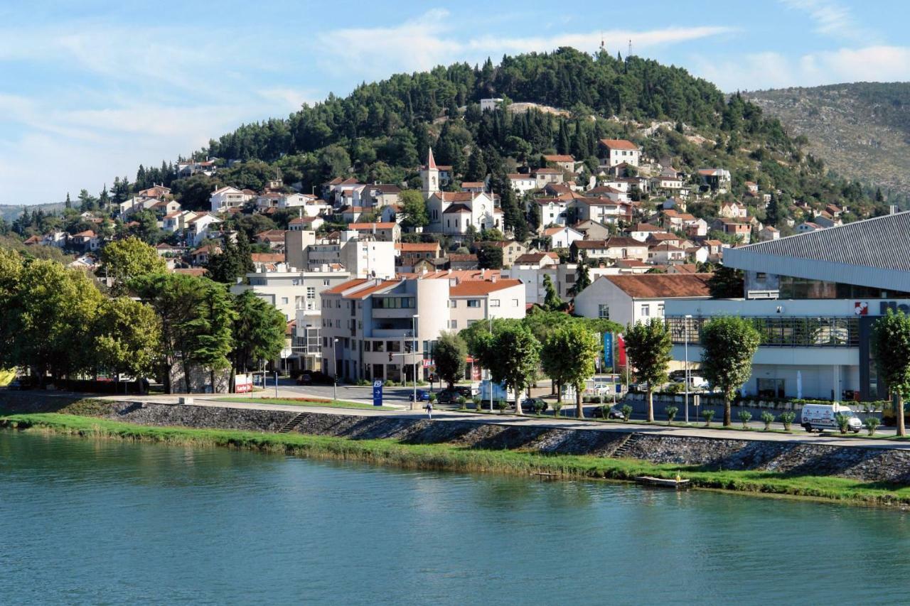 Apartments Mobine Metkovic Exterior photo